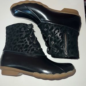 Sorry Saltwater Cheetah Duck Boots